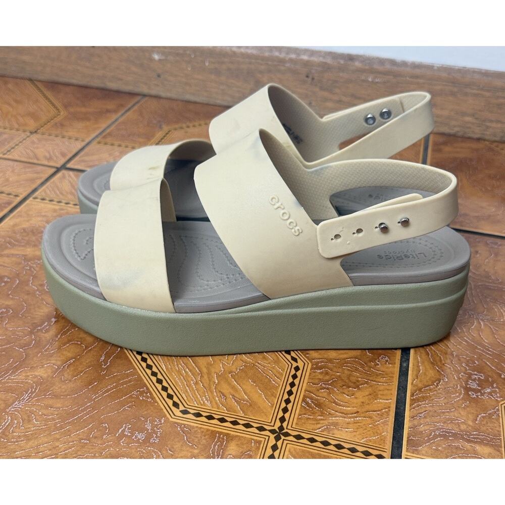 Crocs LiteRide Women’s Strappy Wedge Sandals Brown Gray Buckle Logo US 10